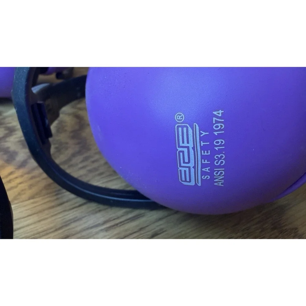 ERB EAR MUFFS 23dB Lot